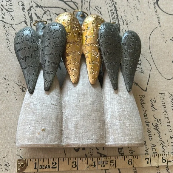 Trio of Angels Figurine with Dangling Love Charm ✨ Gorgeous Piece! 💛 - Picture 6 of 15